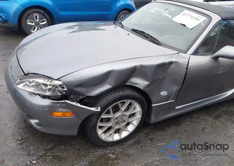 2002 Mazda Mx-5 Miata Cloth/Ls/Se z USA, uszkodzony, nr VIN JM1NB353320224726